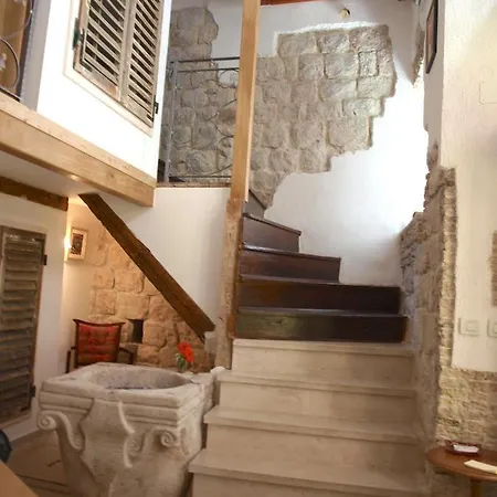 Guest house Vicelic 1 *